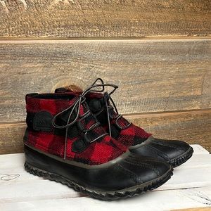Sorel Buffalo Plaid Out N About Lace Up Ankle Boots Size 9